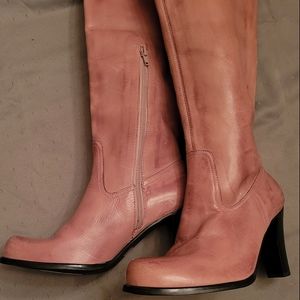 Ladies fashion boots